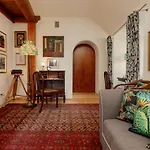 Atmospheric Next To Old Town Square By Renters Apartament *