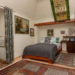 Atmospheric Next To Old Town Square By Renters *