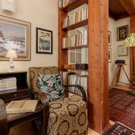 Daire Atmospheric Next To Old Town Square By Renters