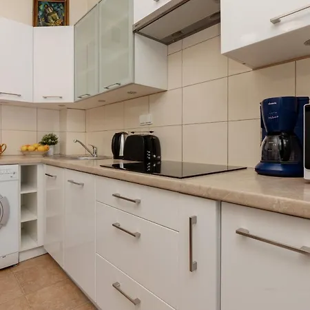 Apartament Atmospheric Next To Old Town Square By Renters Warszawa