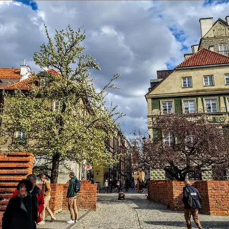 Atmospheric Next To Old Town Square By Renters * Warszawa